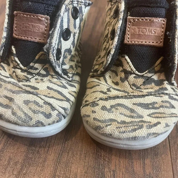 Tom's Brown Ocelot High Top Sneakers - Picture 3 of 5